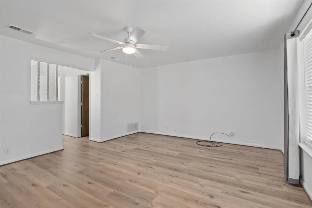 301 E 6th Street Krum, TX 76249