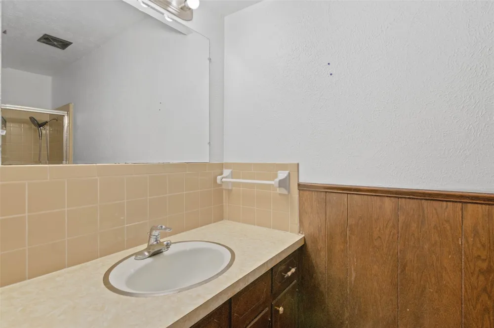 301 E 6th Street Krum, TX 76249