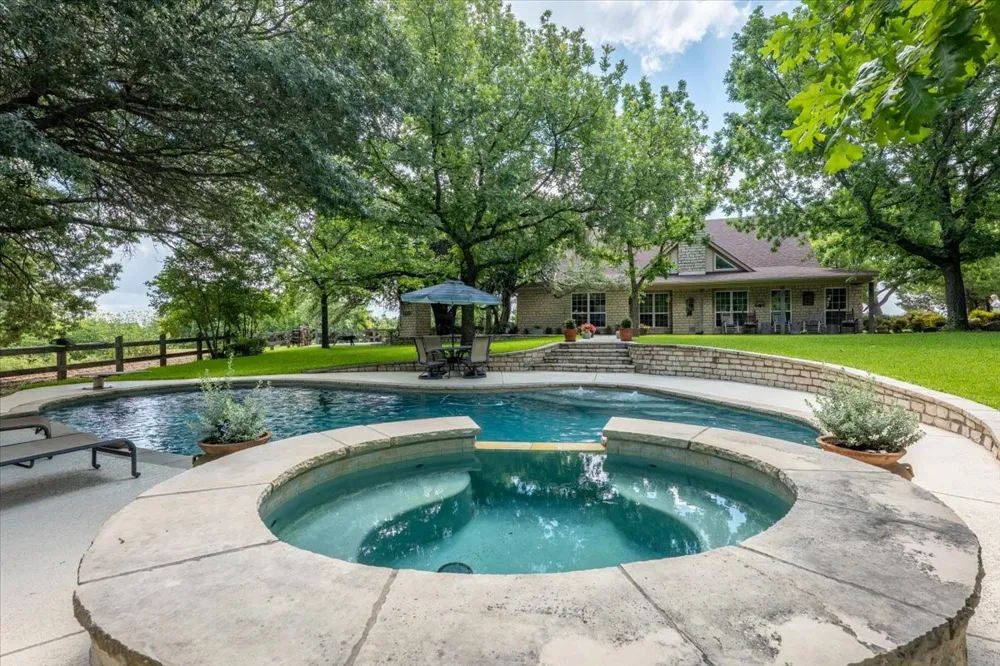 3614 Beech Street Weatherford, TX 76088