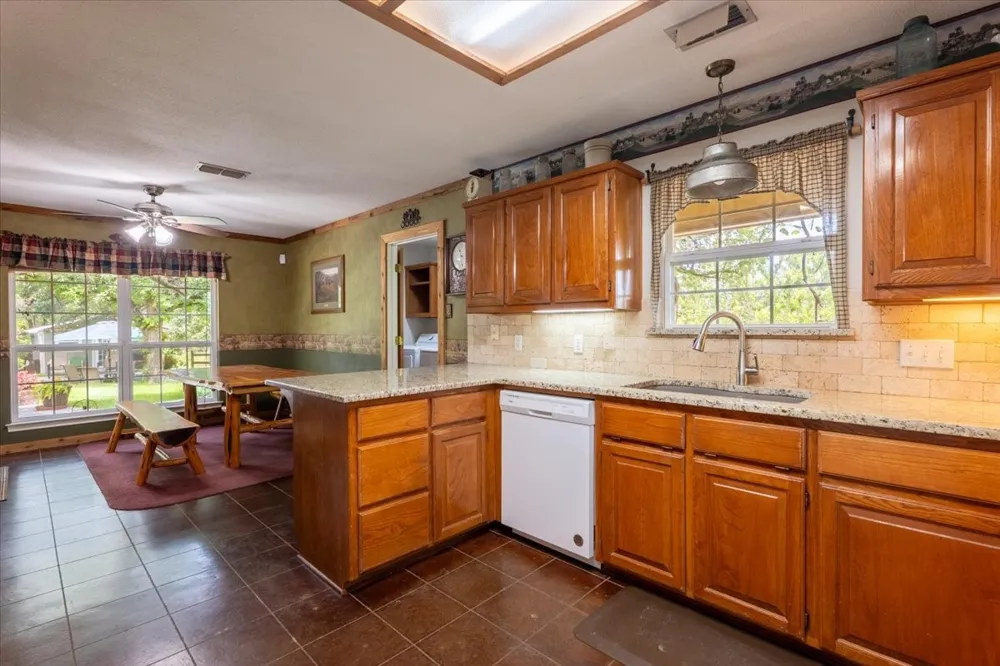 3614 Beech Street Weatherford, TX 76088