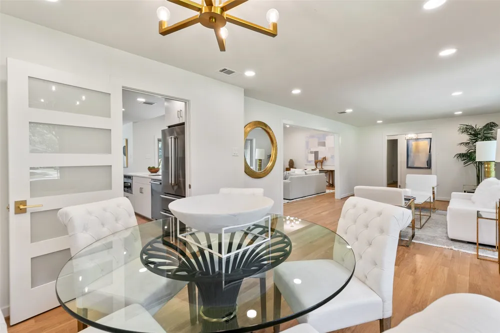 7431 Larchview Dallas, TX 75254