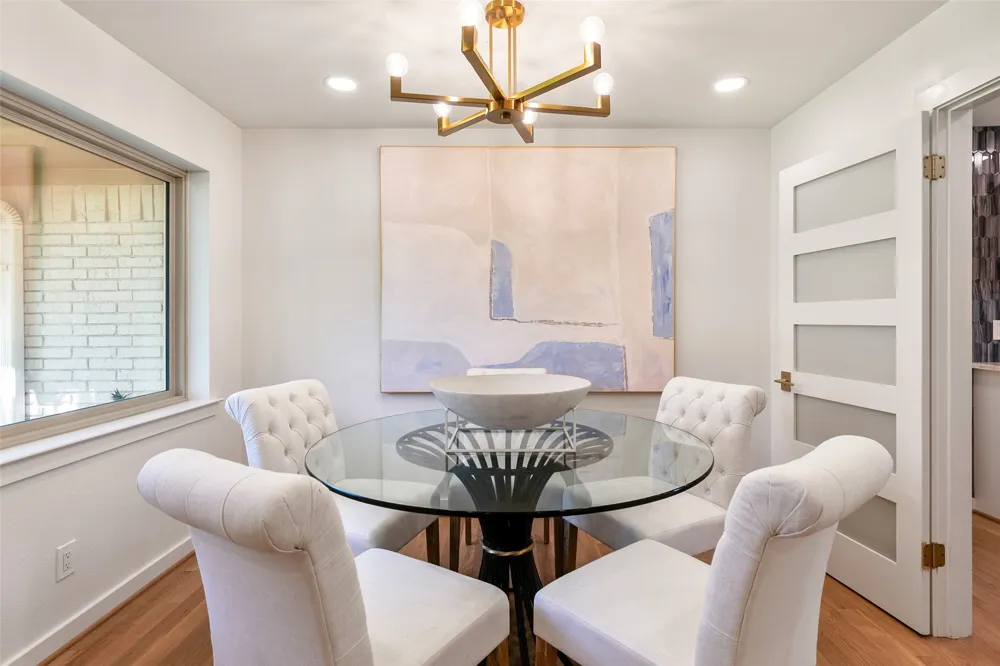 7431 Larchview Dallas, TX 75254