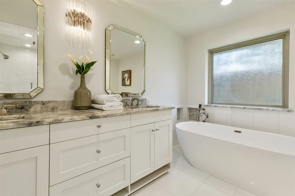 7431 Larchview Dallas, TX 75254