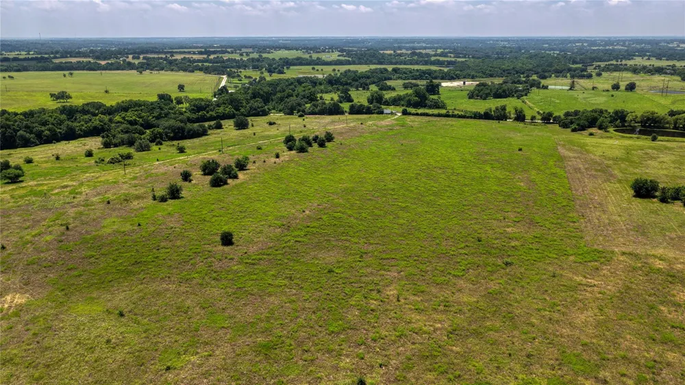 3 Randermann Rd Brenham, TX 77833