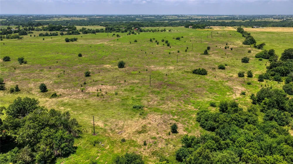 3 Randermann Rd Brenham, TX 77833