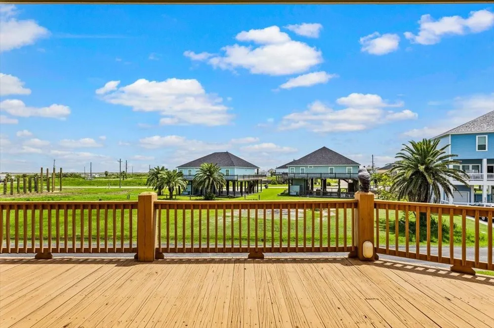 951 S Gateway Port Bolivar, TX 77650