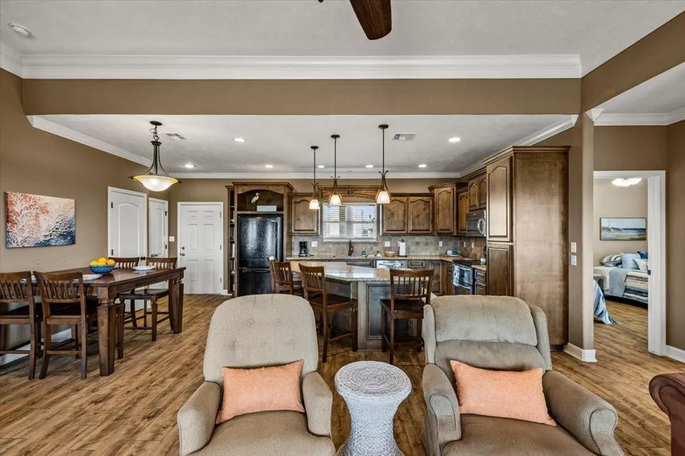 951 S Gateway Port Bolivar, TX 77650