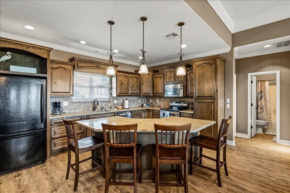951 S Gateway Port Bolivar, TX 77650