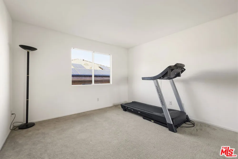 32610 Ridge Top Lane Castaic, CA 91384