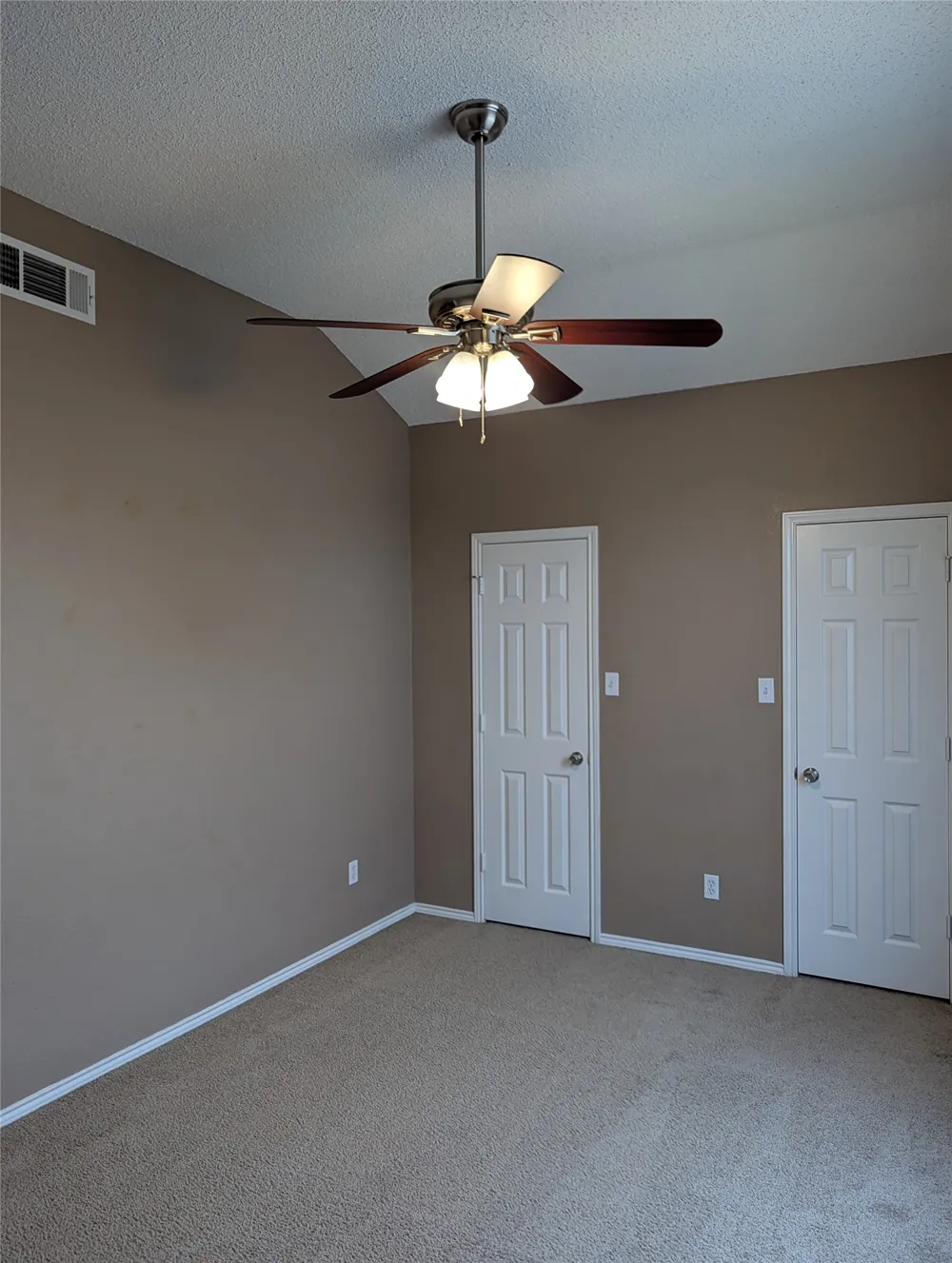 700 Flamingo Drive Saginaw, TX 76131