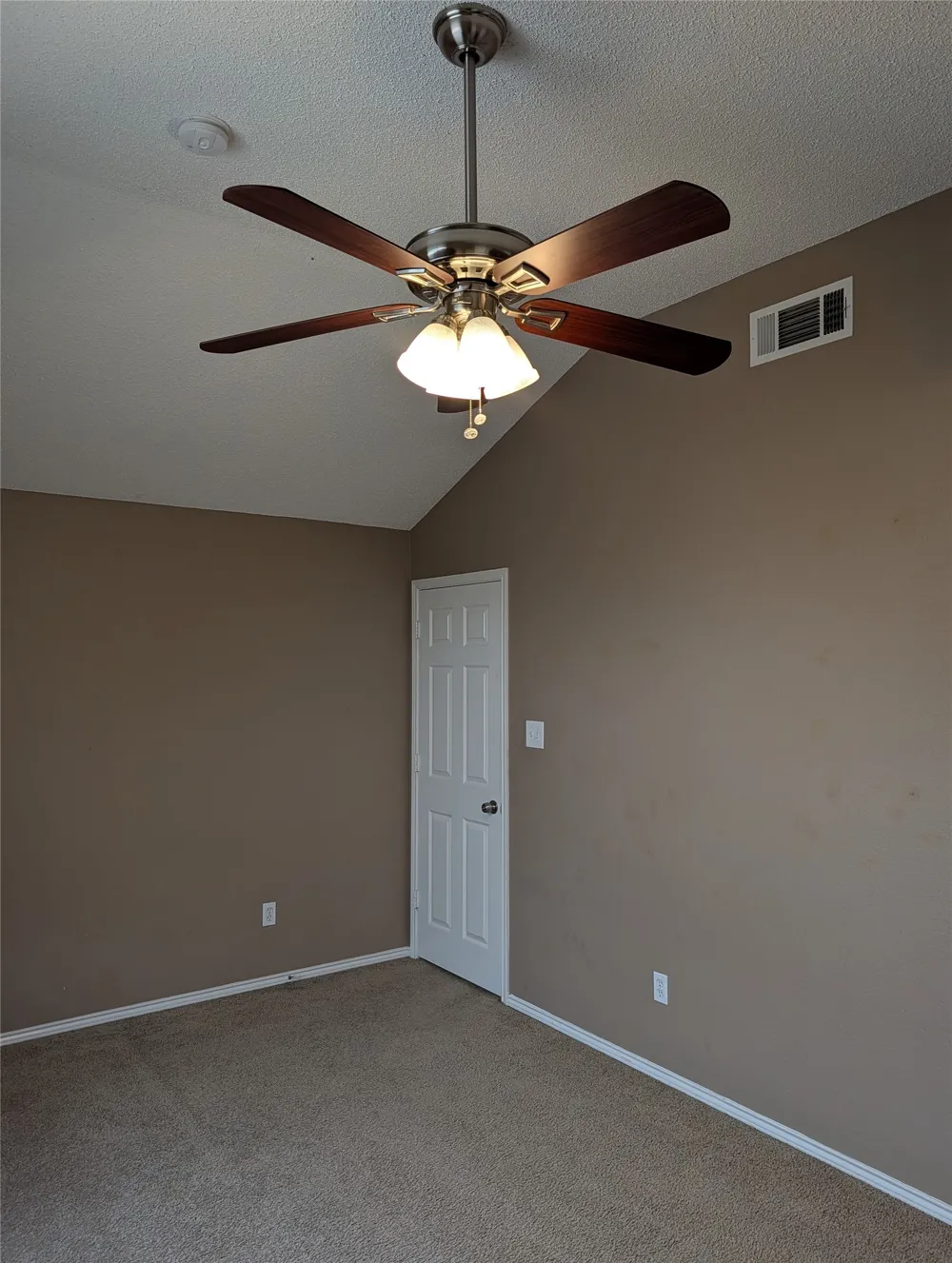 700 Flamingo Drive Saginaw, TX 76131