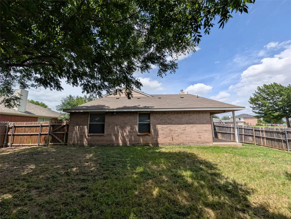 700 Flamingo Drive Saginaw, TX 76131