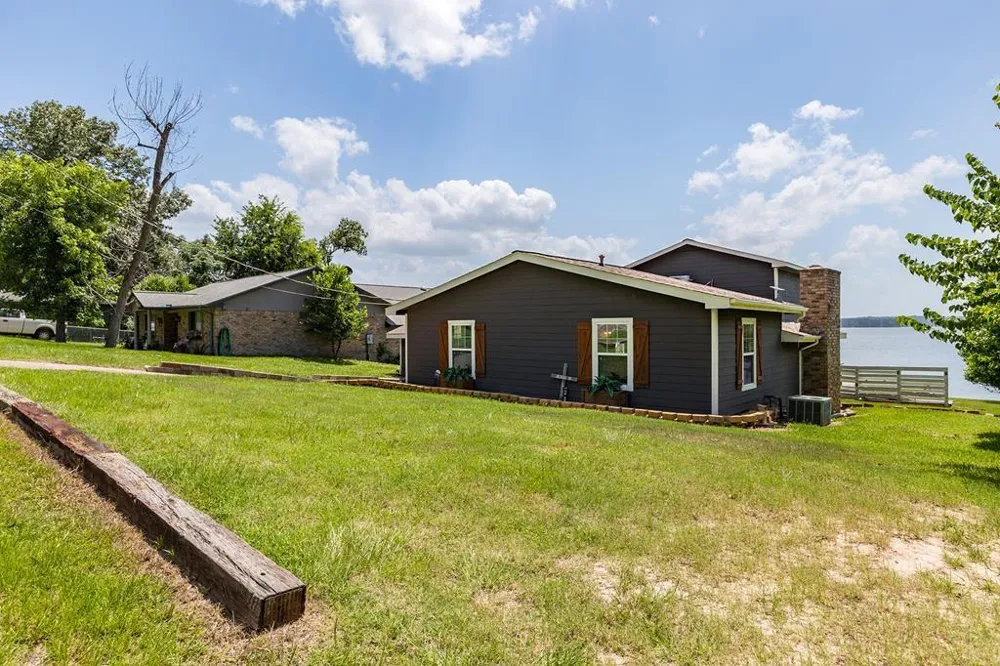 162 Dogwood Lane Trinity, TX 75862