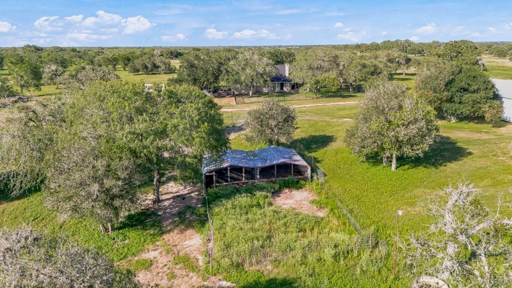 13888 Fm 236 Victoria, TX 77905
