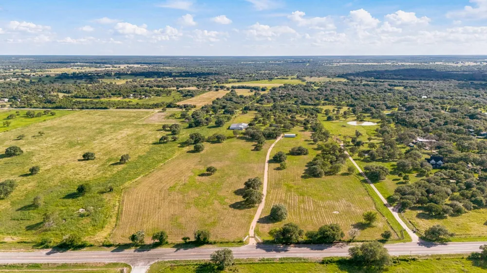 13888 Fm 236 Victoria, TX 77905