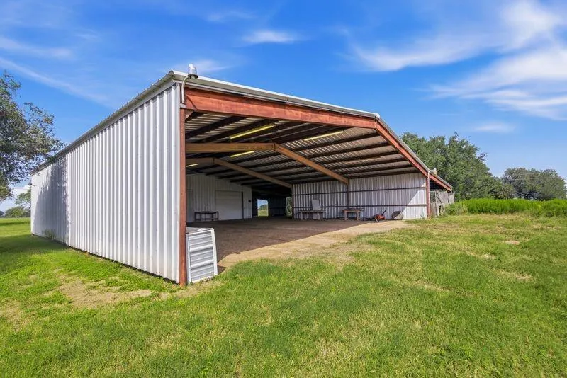 13888 Fm 236 Victoria, TX 77905