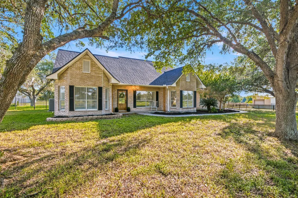 13888 Fm 236 Victoria, TX 77905