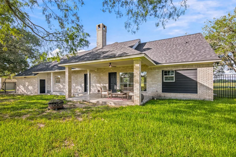 13888 Fm 236 Victoria, TX 77905
