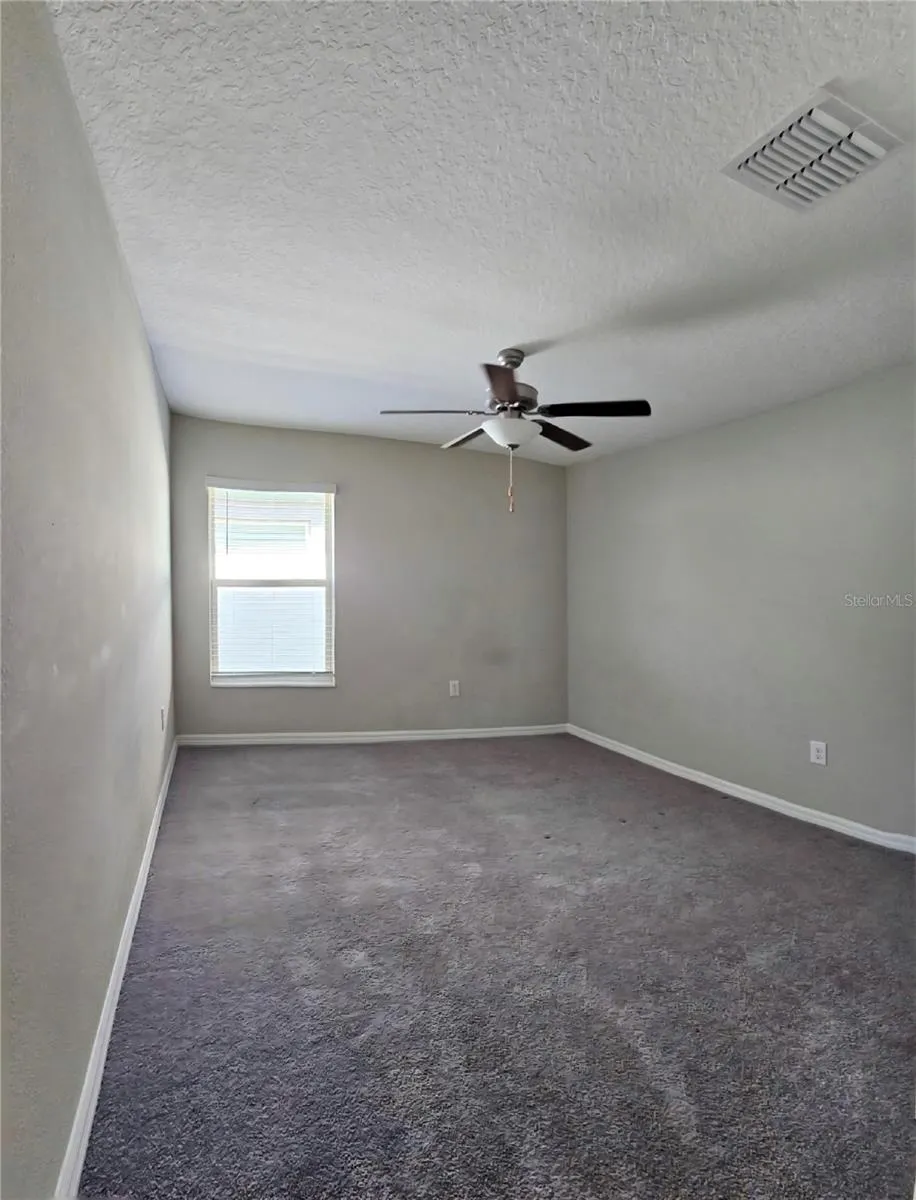 165 RAIN BERRY AVENUE Ruskin, FL 33570