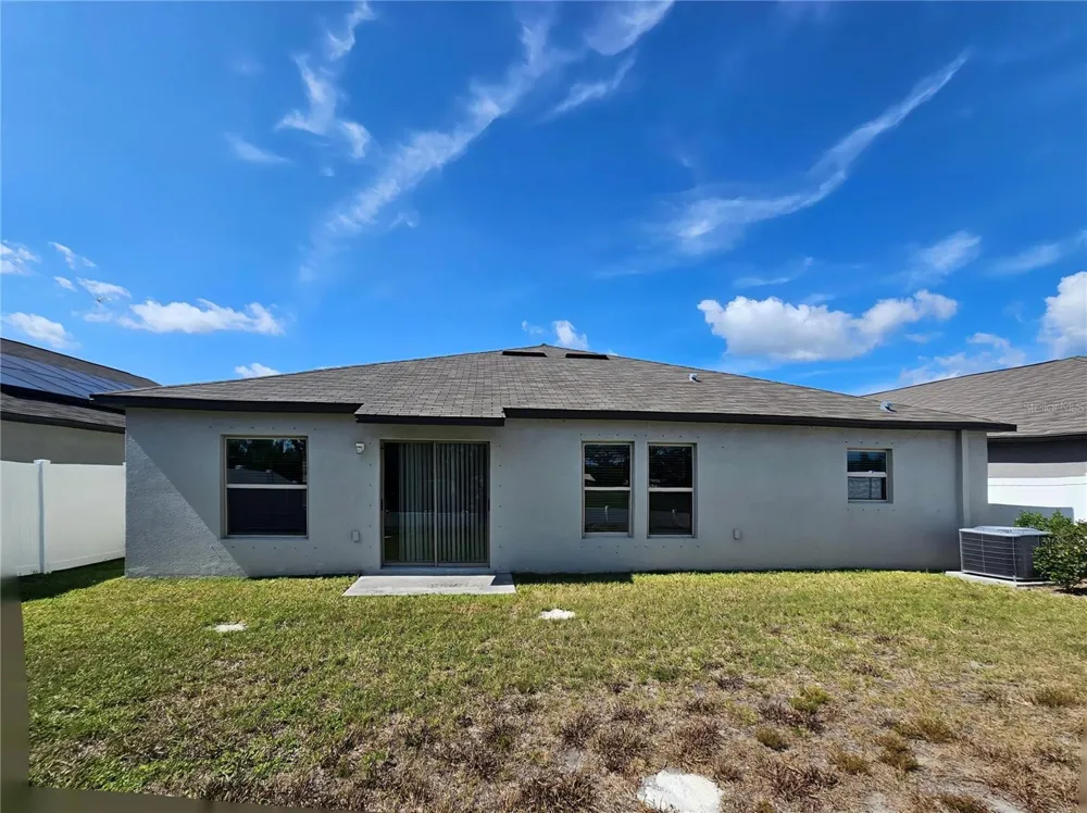 165 RAIN BERRY AVENUE Ruskin, FL 33570