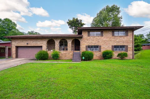 4709 Enterprise Lane