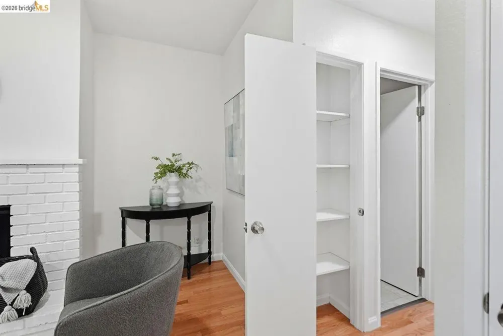 3800 Maybelle Ave #7 Oakland, CA 94619
