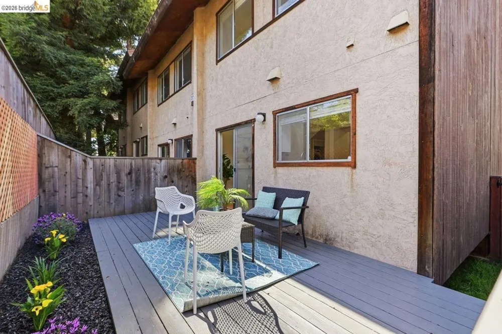3800 Maybelle Ave #7 Oakland, CA 94619