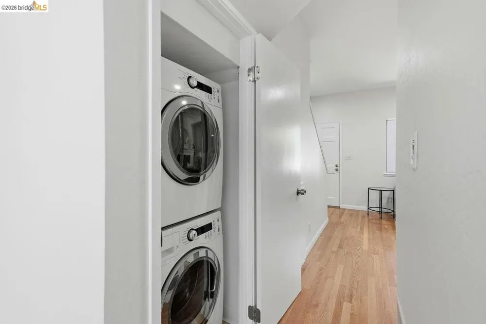 3800 Maybelle Ave #7 Oakland, CA 94619