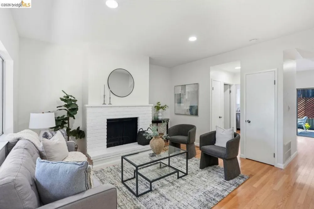 3800 Maybelle Ave #7 Oakland, CA 94619