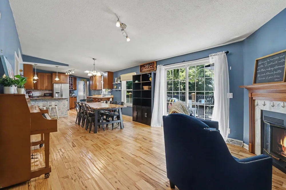 67526 Thunderbird Drive Sturgis, MI 49091