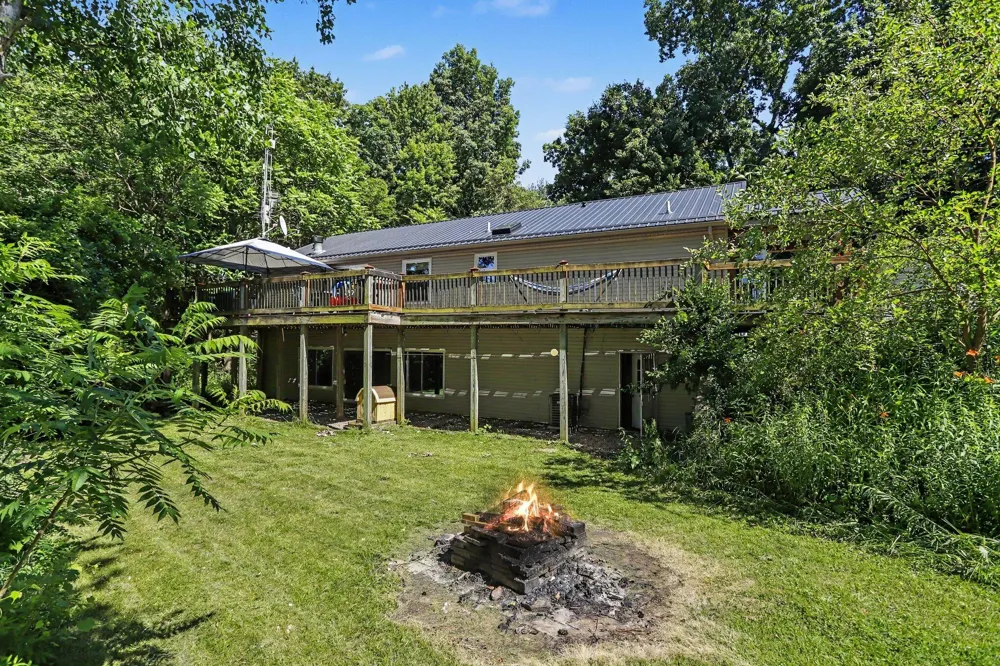67526 Thunderbird Drive Sturgis, MI 49091