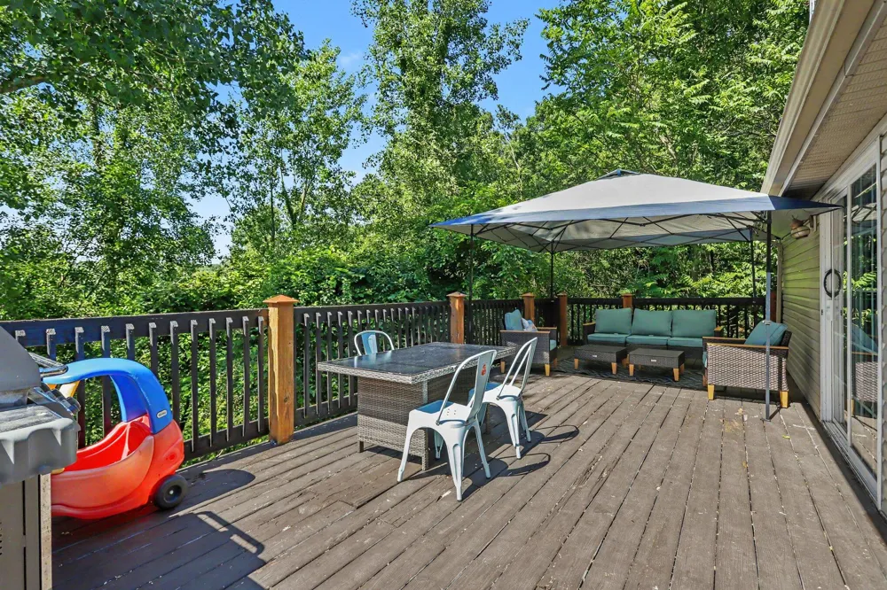 67526 Thunderbird Drive Sturgis, MI 49091