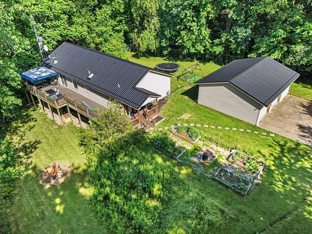67526 Thunderbird Drive Sturgis, MI 49091