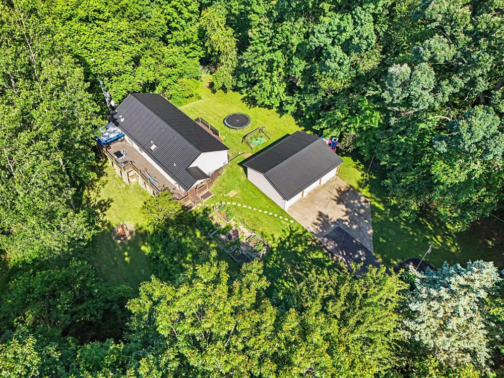67526 Thunderbird Drive Sturgis, MI 49091