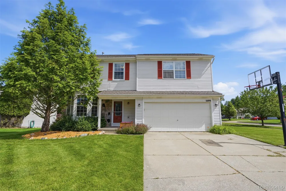 1099 Carriage Hill Drive Fenton City, MI 48430