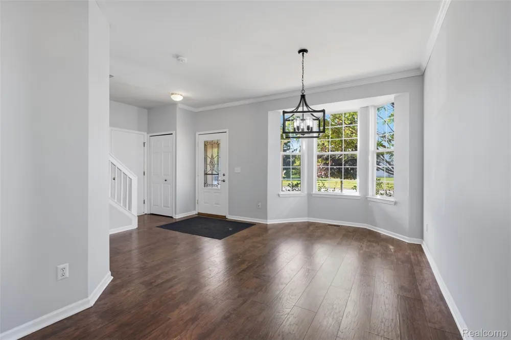 1099 Carriage Hill Drive Fenton City, MI 48430