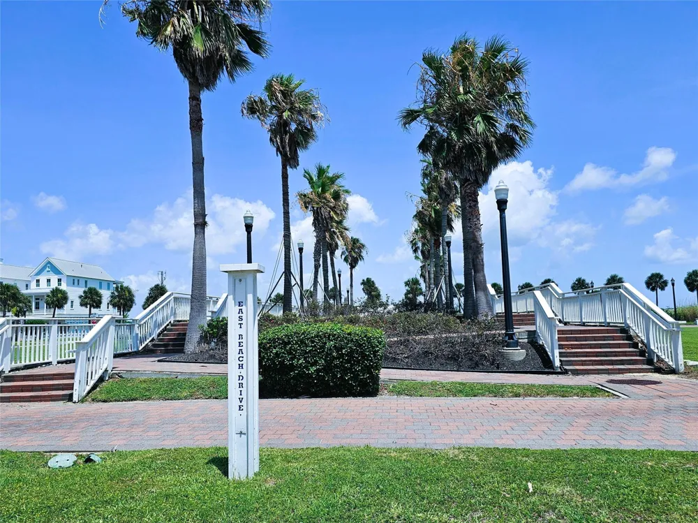 722 Ramsar Road Galveston, TX 77550