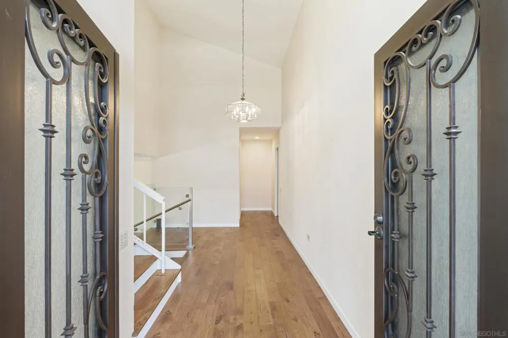 5476 Caminito San Lucas La Jolla, CA 92037