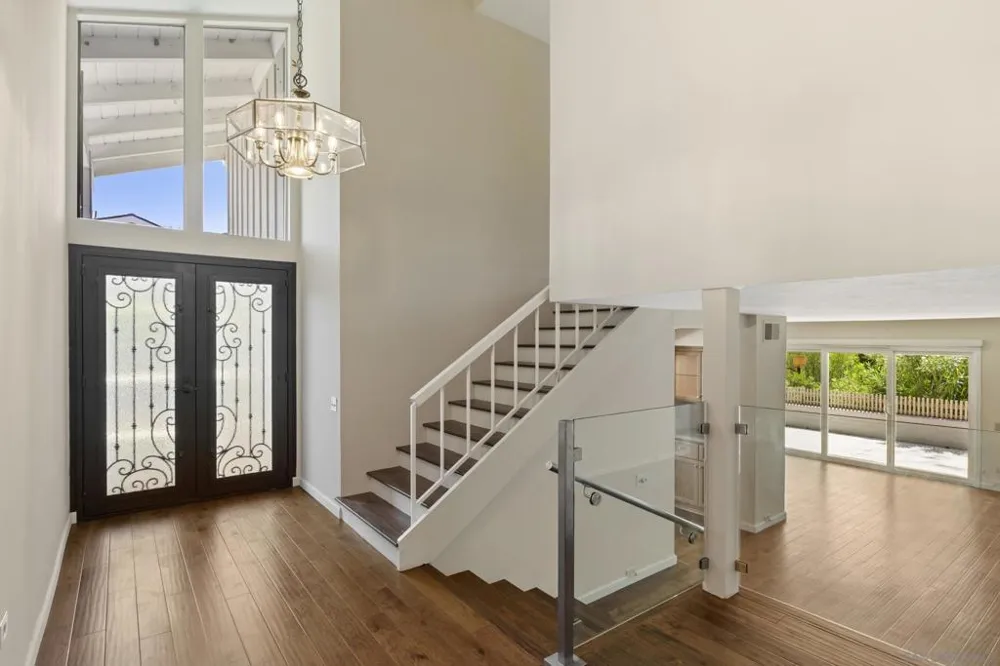 5476 Caminito San Lucas La Jolla, CA 92037