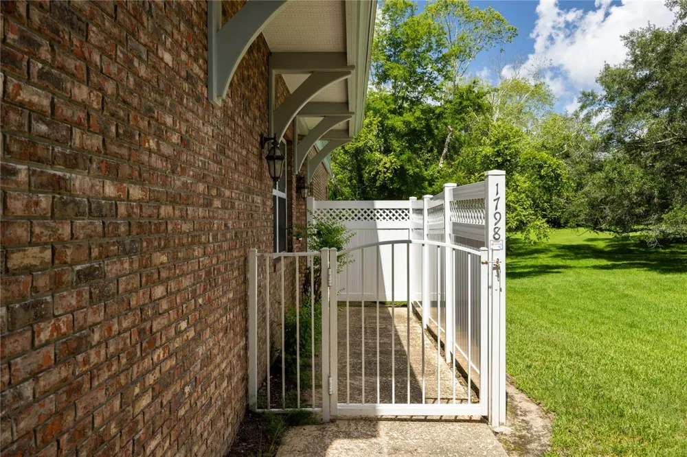 1798 NW 34TH STREET #12 Gainesville, FL 32605