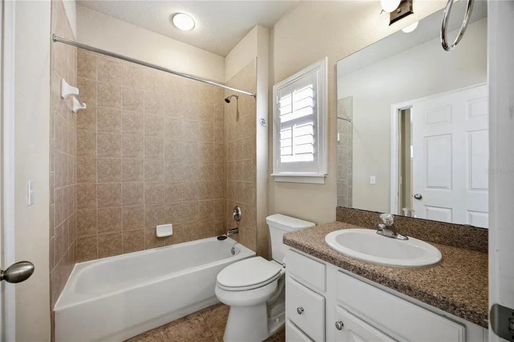 1798 NW 34TH STREET #12 Gainesville, FL 32605