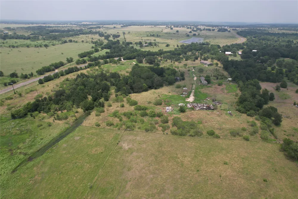 240 Cummings Road Thorndale, TX 76577