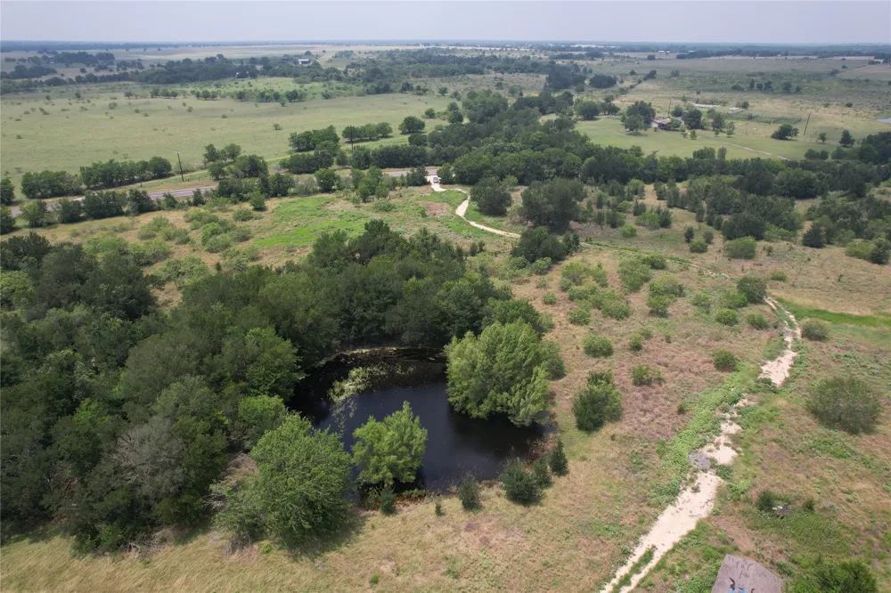 240 Cummings Road Thorndale, TX 76577