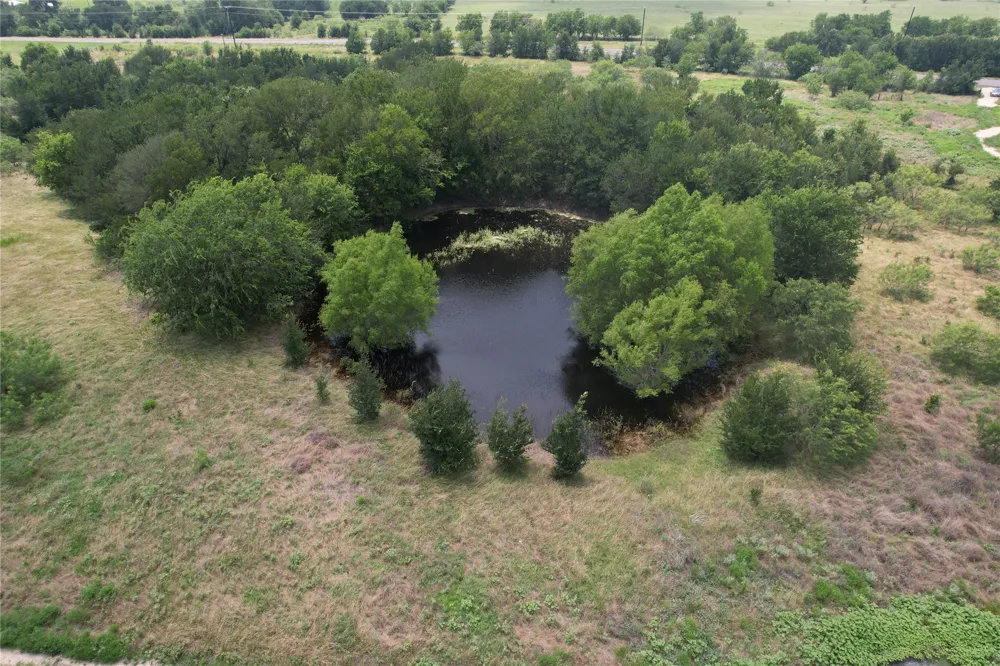 240 Cummings Road Thorndale, TX 76577