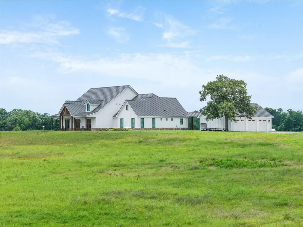4503 County Road 308 Caldwell, TX 77836