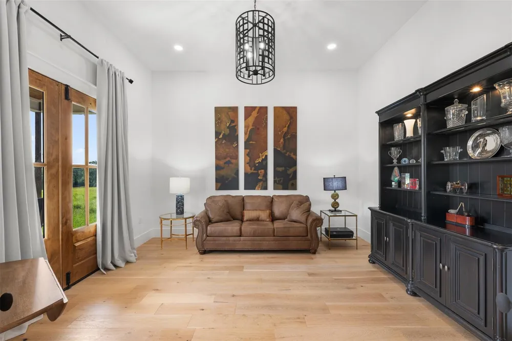 4503 County Road 308 Caldwell, TX 77836