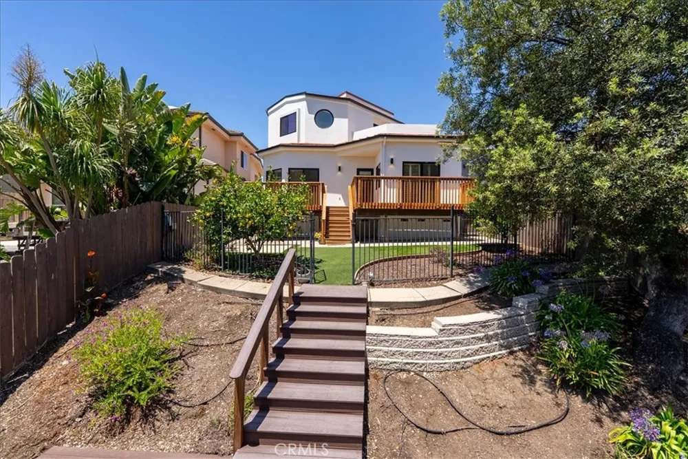 50 24th Cayucos, CA 93430