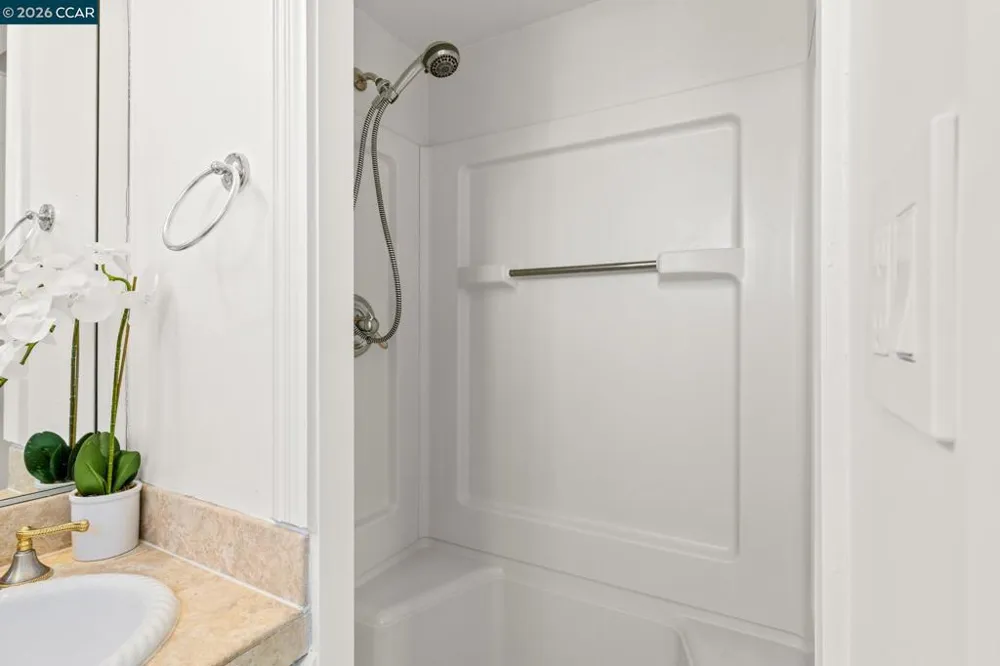 18832 Cindy Way Castro Valley, CA 94546