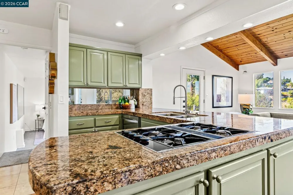 18832 Cindy Way Castro Valley, CA 94546