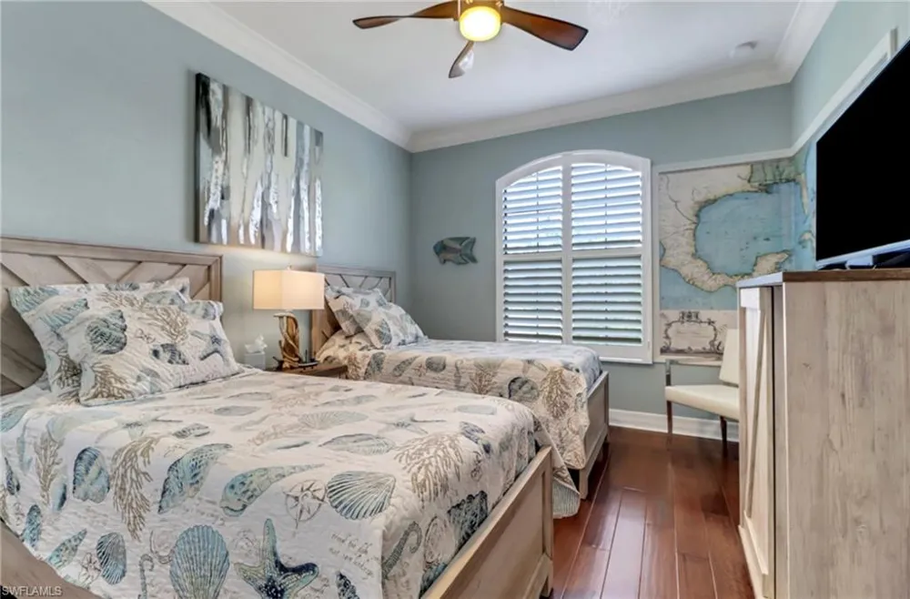 3402 Tigris Lane Naples, FL 34119